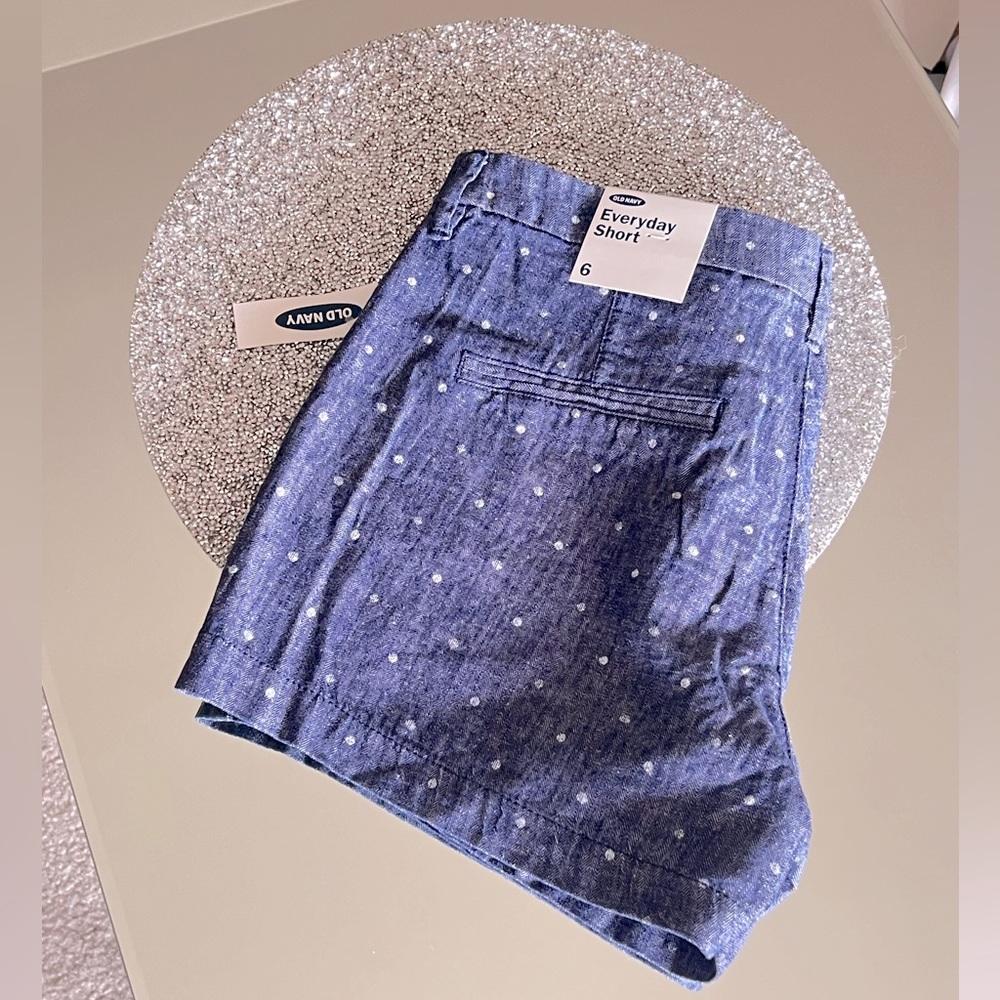 NEW w/Tags Old Navy Shorts - Size 6